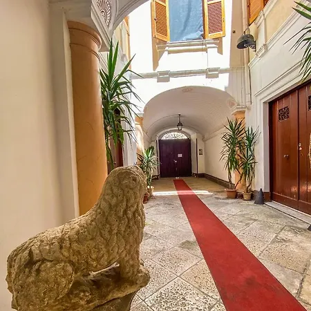 Casa D'angio -manfredi Homes&villas 住宿加早餐酒店 曼弗雷多尼亚