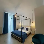 Casa Manfredi D'angio Couette-café Manfredoine